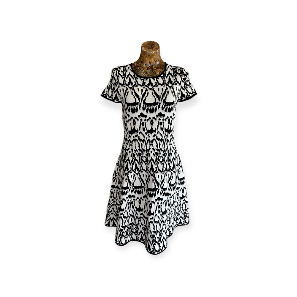 Pink Tartan dress black white stretch short sleeve small